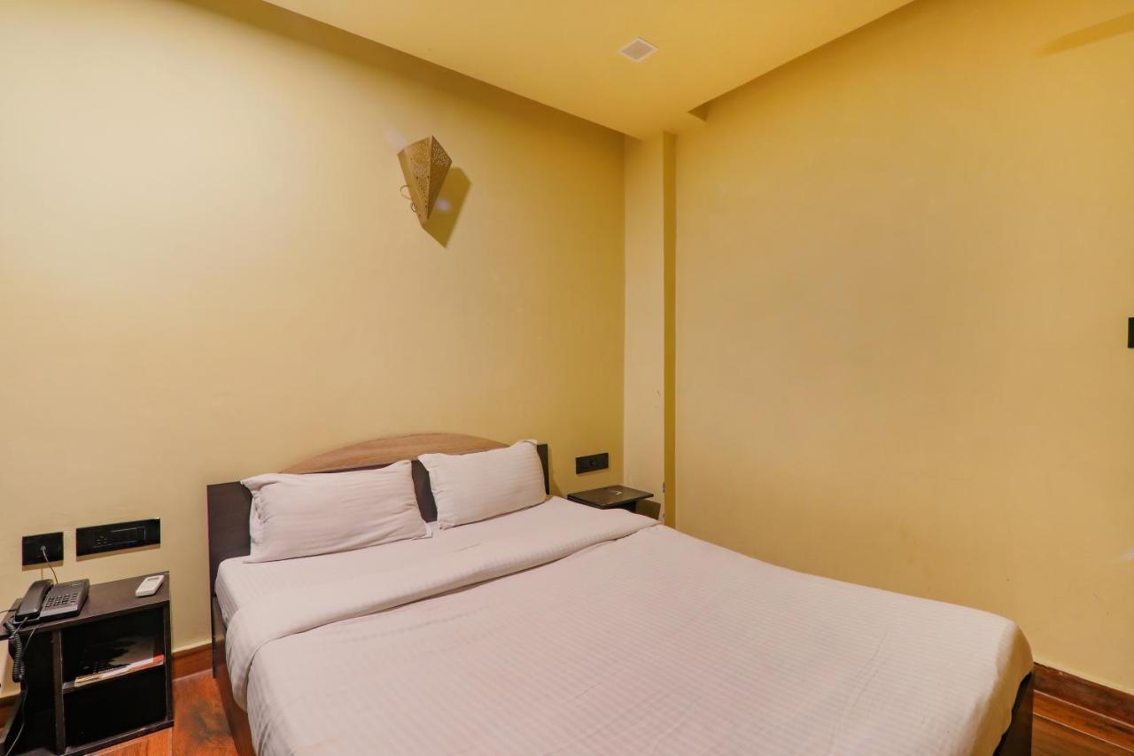 Hotel Fabexpress Lemon Grass à Bénarès Extérieur photo